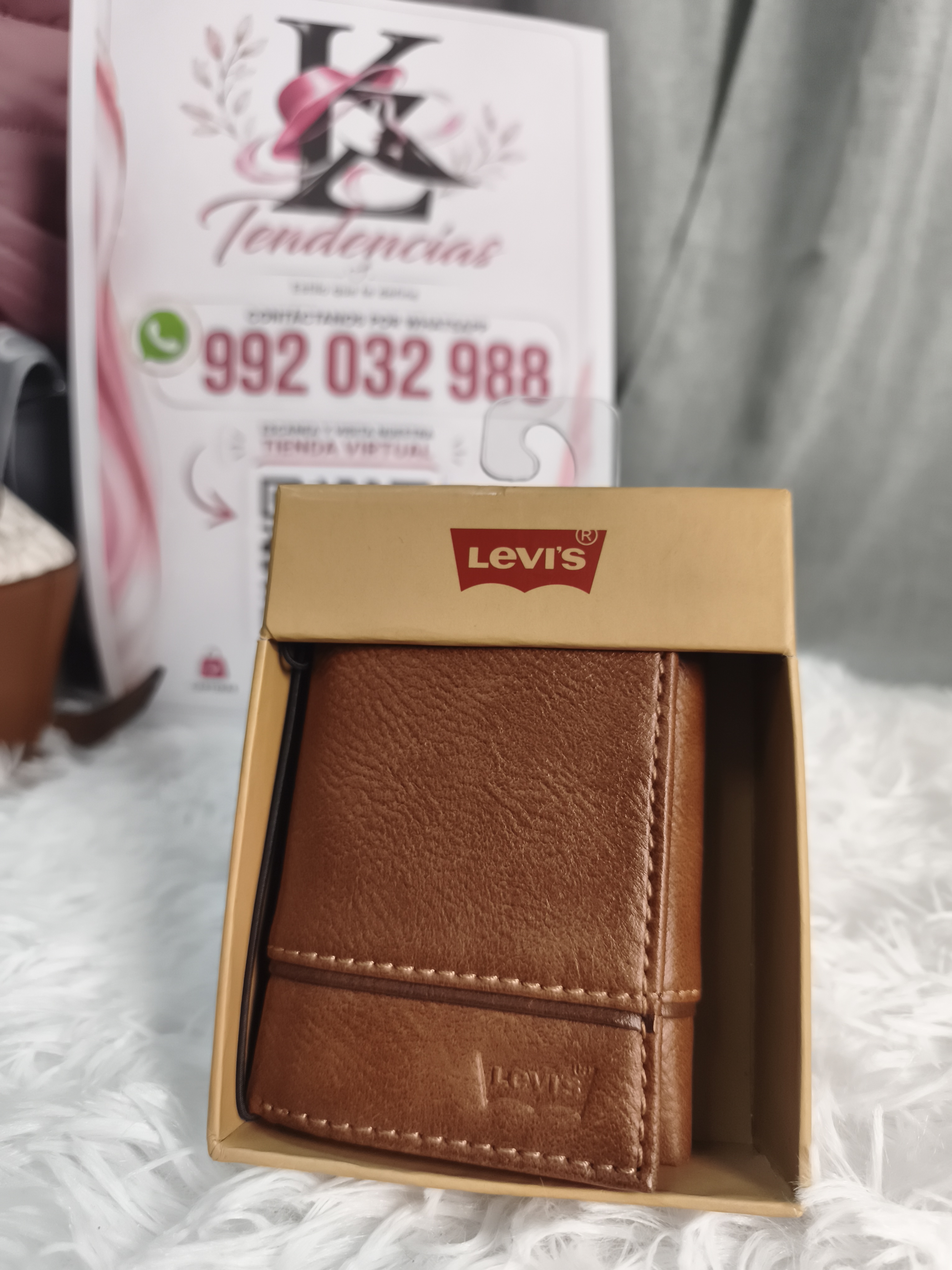 Billetera 3 cuerpo- Levi's
