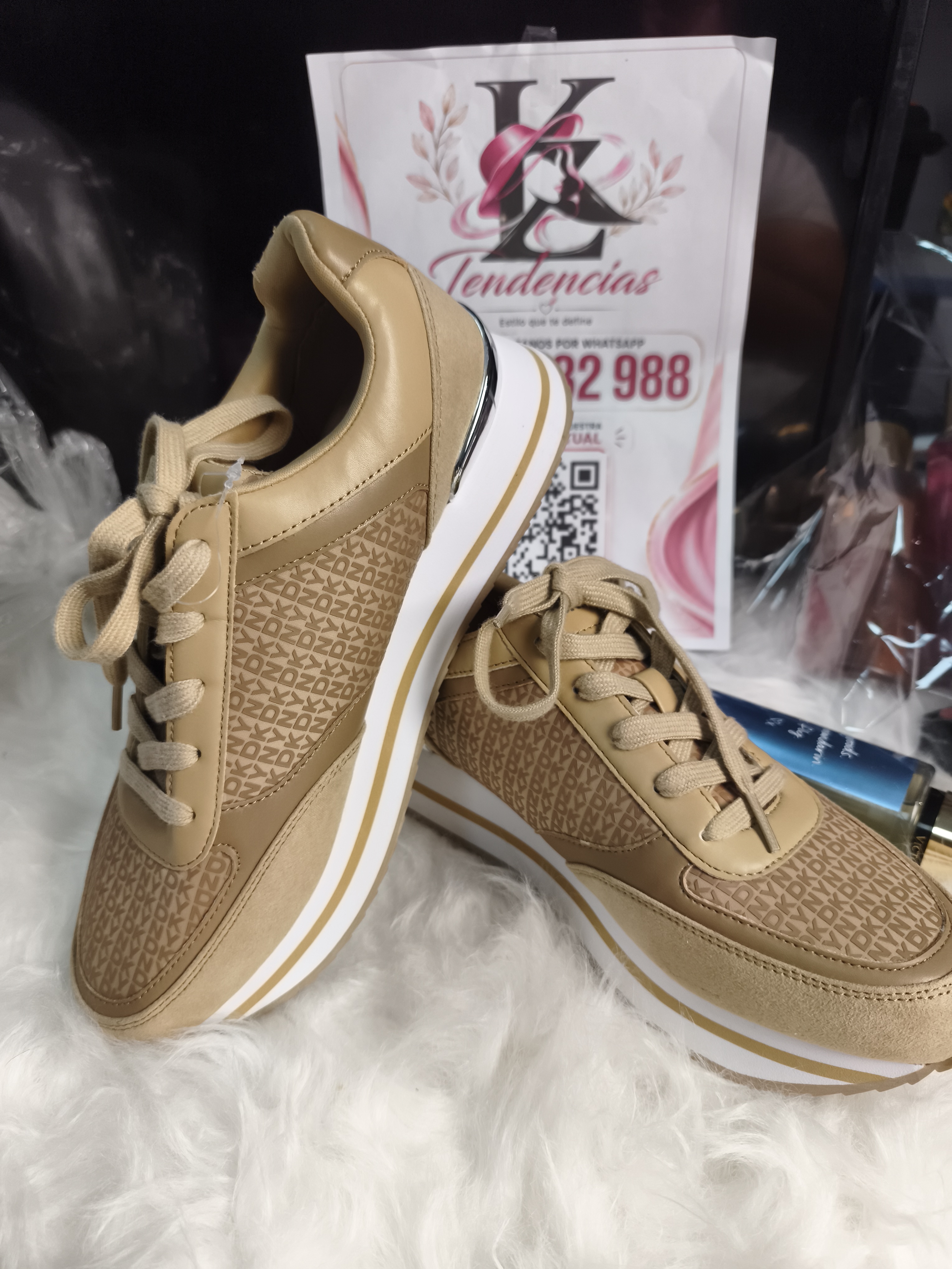 Zapatilla DKNY
